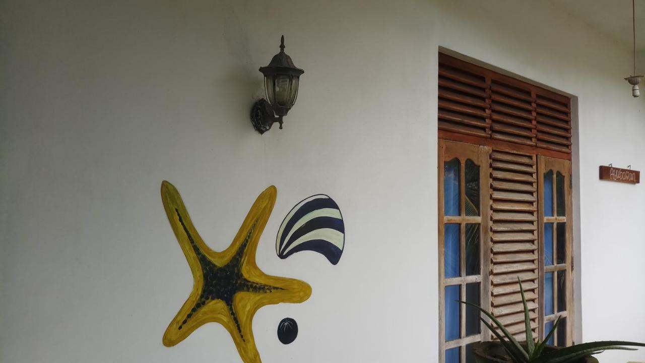 Julie Guest House Tangalle Exterior photo